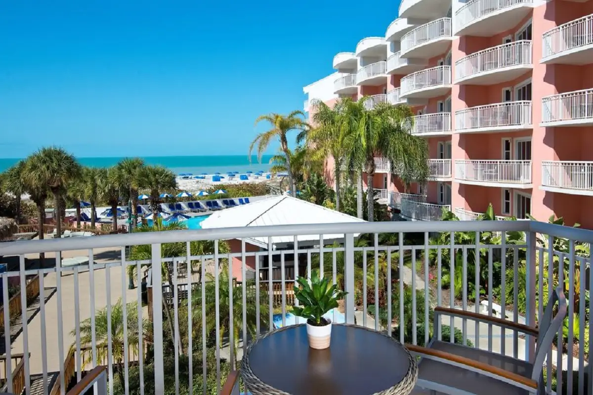 Beach House Suites by the Don CeSar