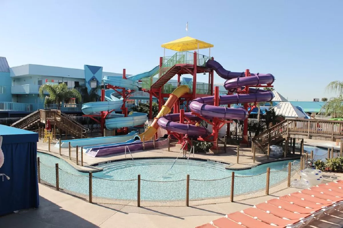 Flamingo Waterpark Resort